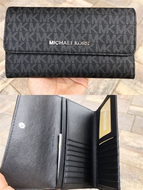 Michael kors jet set trifold wallet + FREE SHIPPING 